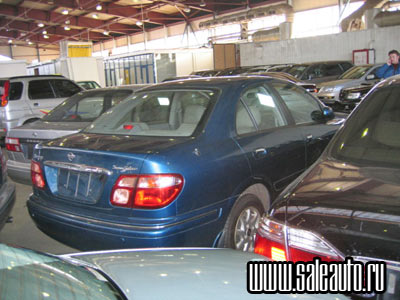 2001 Nissan Sunny Pictures