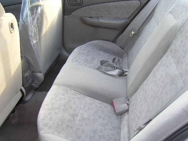 2001 Nissan Sunny Photos