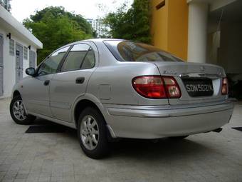 2001 Nissan Sunny Photos