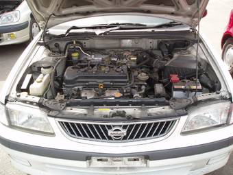 2001 Nissan Sunny Pictures