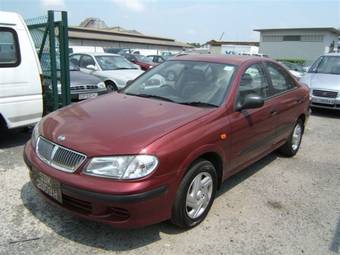 2001 Nissan Sunny Pictures