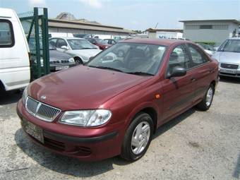 2001 Nissan Sunny Pictures