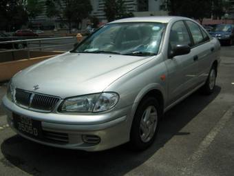 2001 Nissan Sunny Pictures