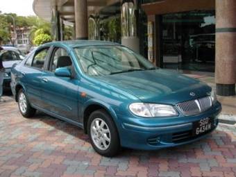 2001 Nissan Sunny Pictures