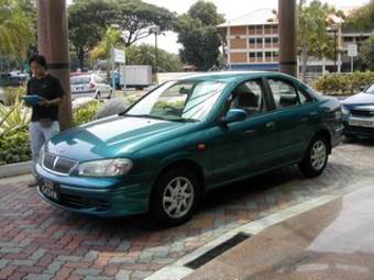 2001 Nissan Sunny Photos