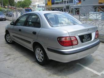 2001 Nissan Sunny Pictures