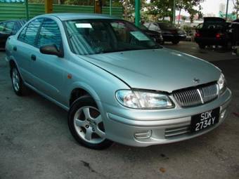 2001 Nissan Sunny Pictures