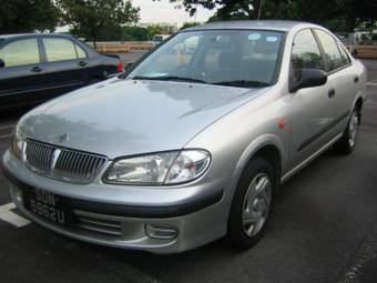 2001 Nissan Sunny Photos