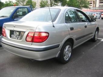 2001 Nissan Sunny Pictures