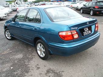 2001 Nissan Sunny Pictures