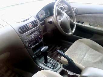 2001 Nissan Sunny Photos