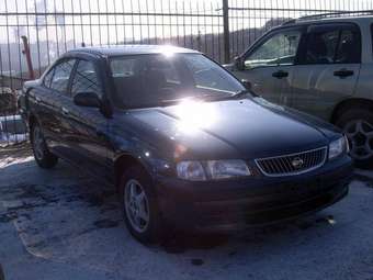 2001 Nissan Sunny Photos