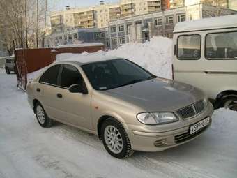 2001 Nissan Sunny Photos