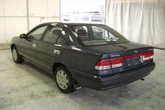 2001 Nissan Sunny Pictures