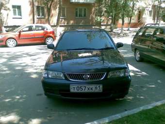 2001 Nissan Sunny Pictures