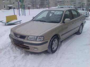 2001 Nissan Sunny Photos