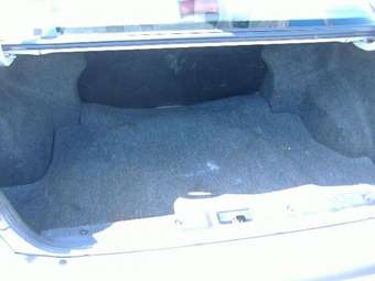 2001 Nissan Sunny Pictures