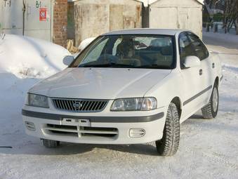 2001 Nissan Sunny Images