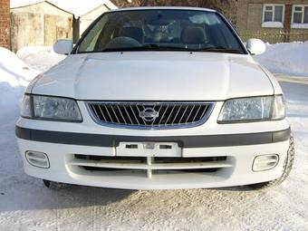 2001 Nissan Sunny Pics