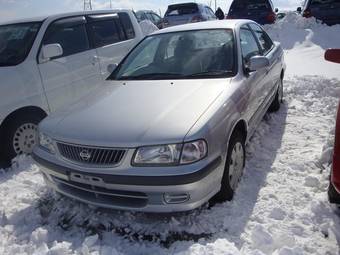 2001 Nissan Sunny Images