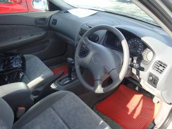 2001 Nissan Sunny Pics