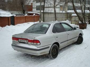 2001 Nissan Sunny Photos