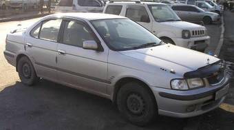 2001 Nissan Sunny Photos