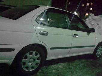 2001 Nissan Sunny Photos