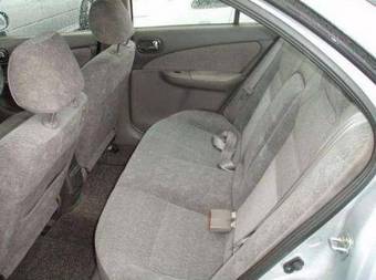 2001 Nissan Sunny Photos
