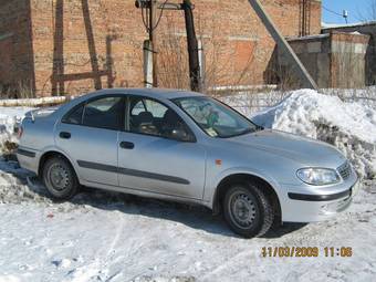 2001 Nissan Sunny Photos