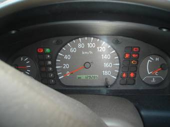2001 Nissan Sunny Images