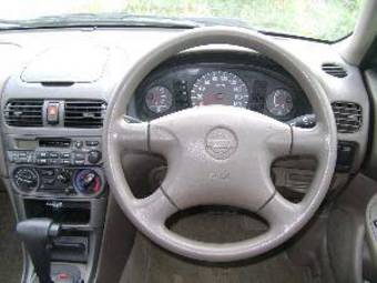 2001 Nissan Sunny Photos