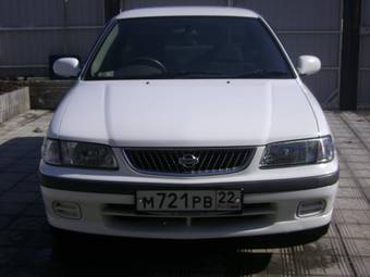 2001 Nissan Sunny Photos