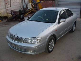 2001 Nissan Sunny Photos