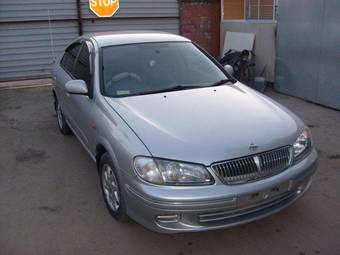 2001 Nissan Sunny Photos