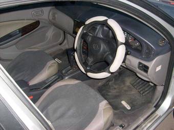 2001 Nissan Sunny Wallpapers