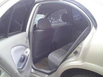 2001 Nissan Sunny Pictures