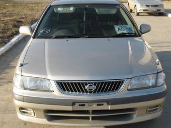 2001 Nissan Sunny Pictures