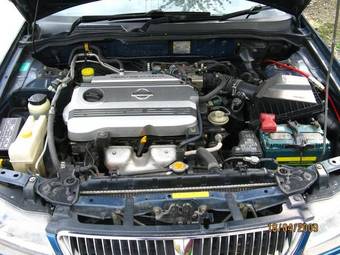 2001 Nissan Sunny Photos