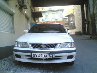 2001 Nissan Sunny Photos