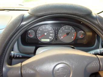 2001 Nissan Sunny Pictures