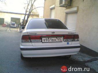 2001 Nissan Sunny Photos