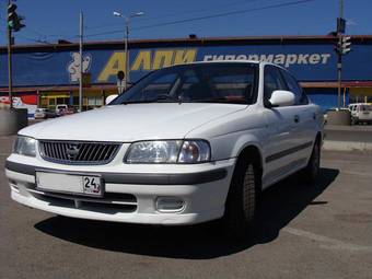 2001 Nissan Sunny Pictures