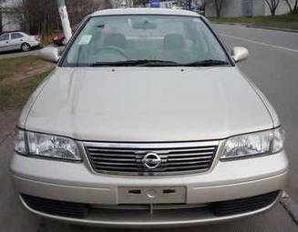 2001 Nissan Sunny Pics