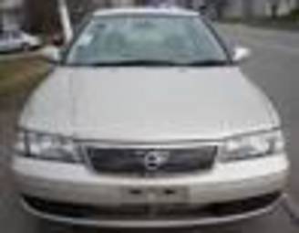 2001 Nissan Sunny Pictures