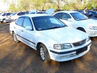 2001 Nissan Sunny Pictures