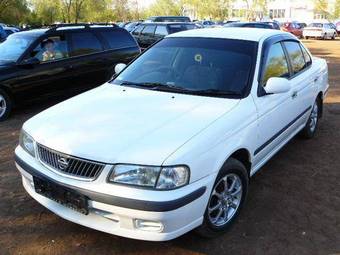 2001 Nissan Sunny Photos