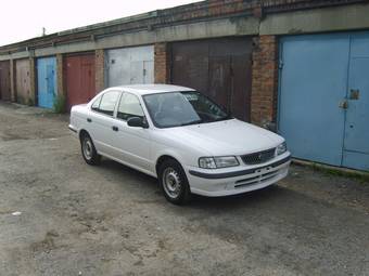 2001 Nissan Sunny Images