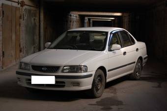 2001 Nissan Sunny Photos