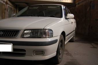 2001 Nissan Sunny Images